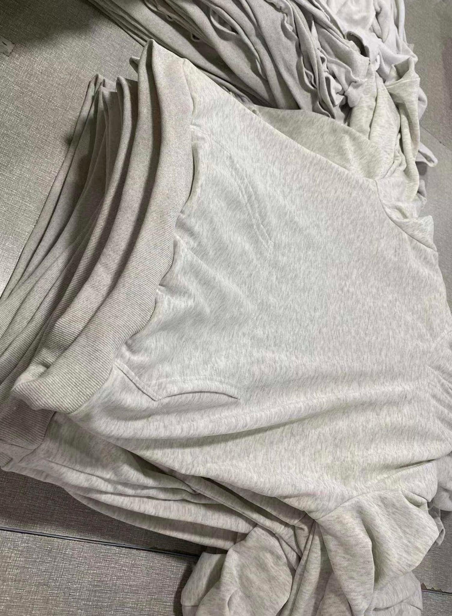 100% POLYESTER ADULT HOODIES